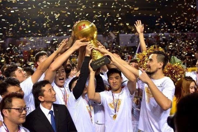 2023中国篮球名人堂开启 9人+2集体得到举荐